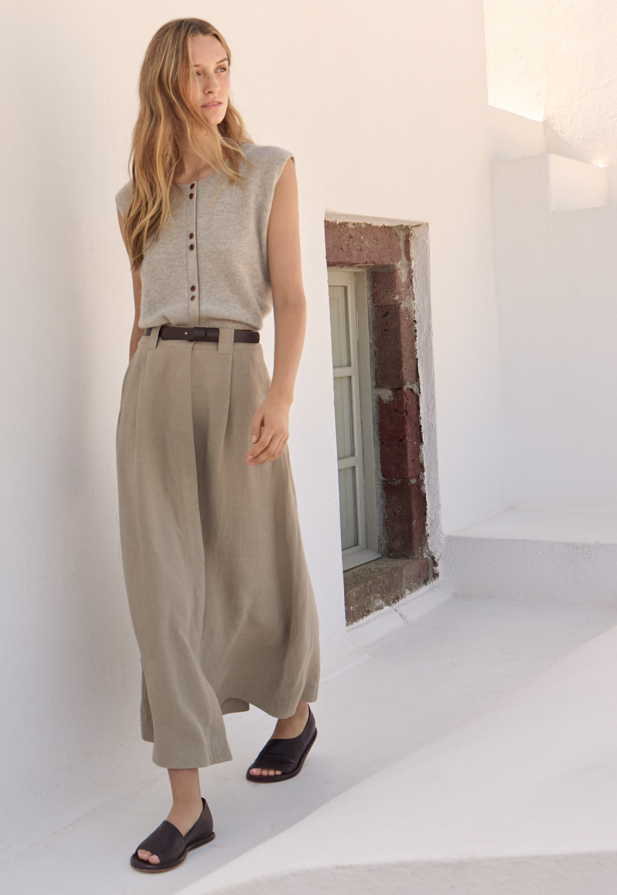スカート Uhr/ Linen Big Button Skirt/ BROWN Linen Big Button Skirt – Uhr Online store