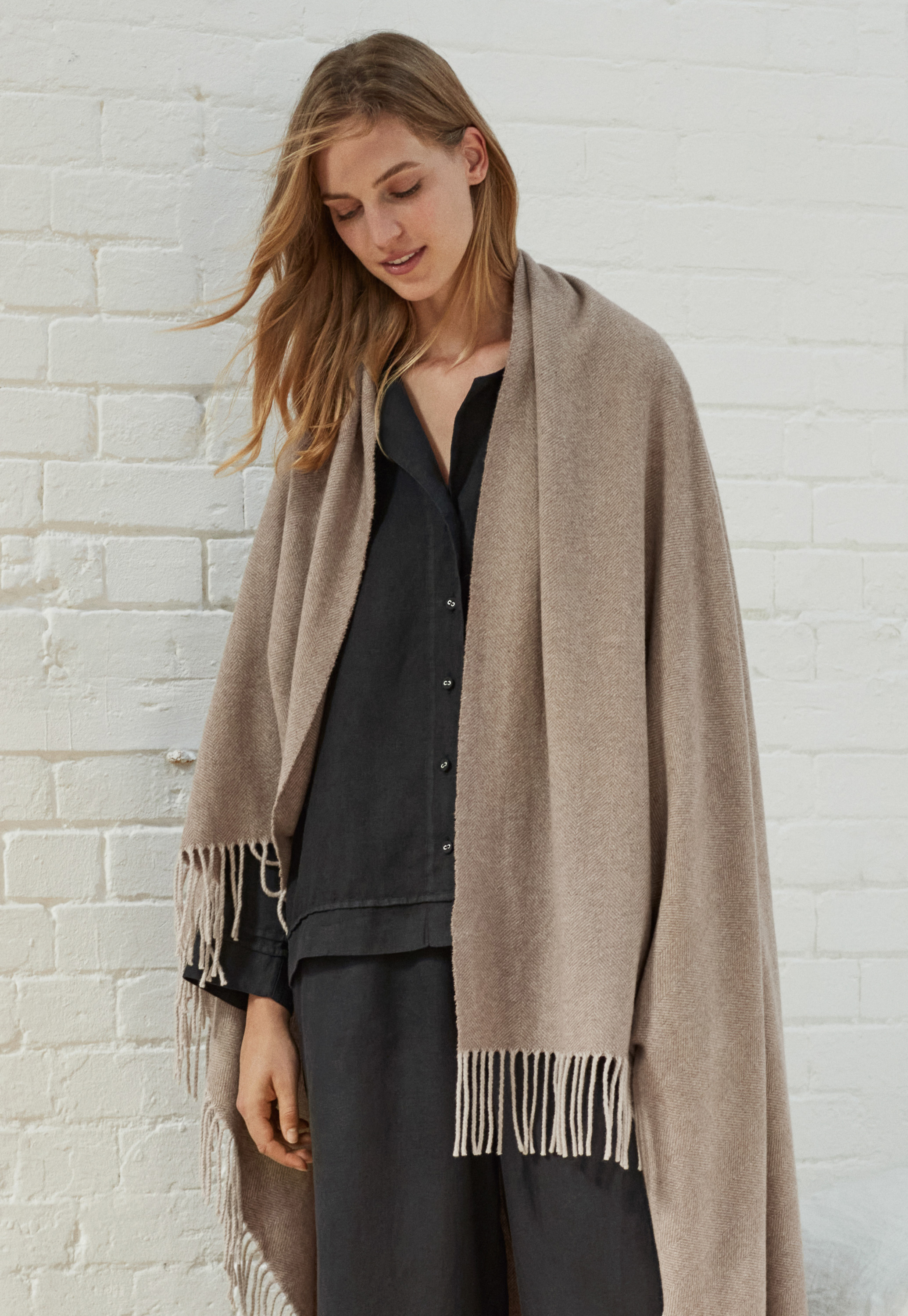 Poetry - Recycled cashmere blanket