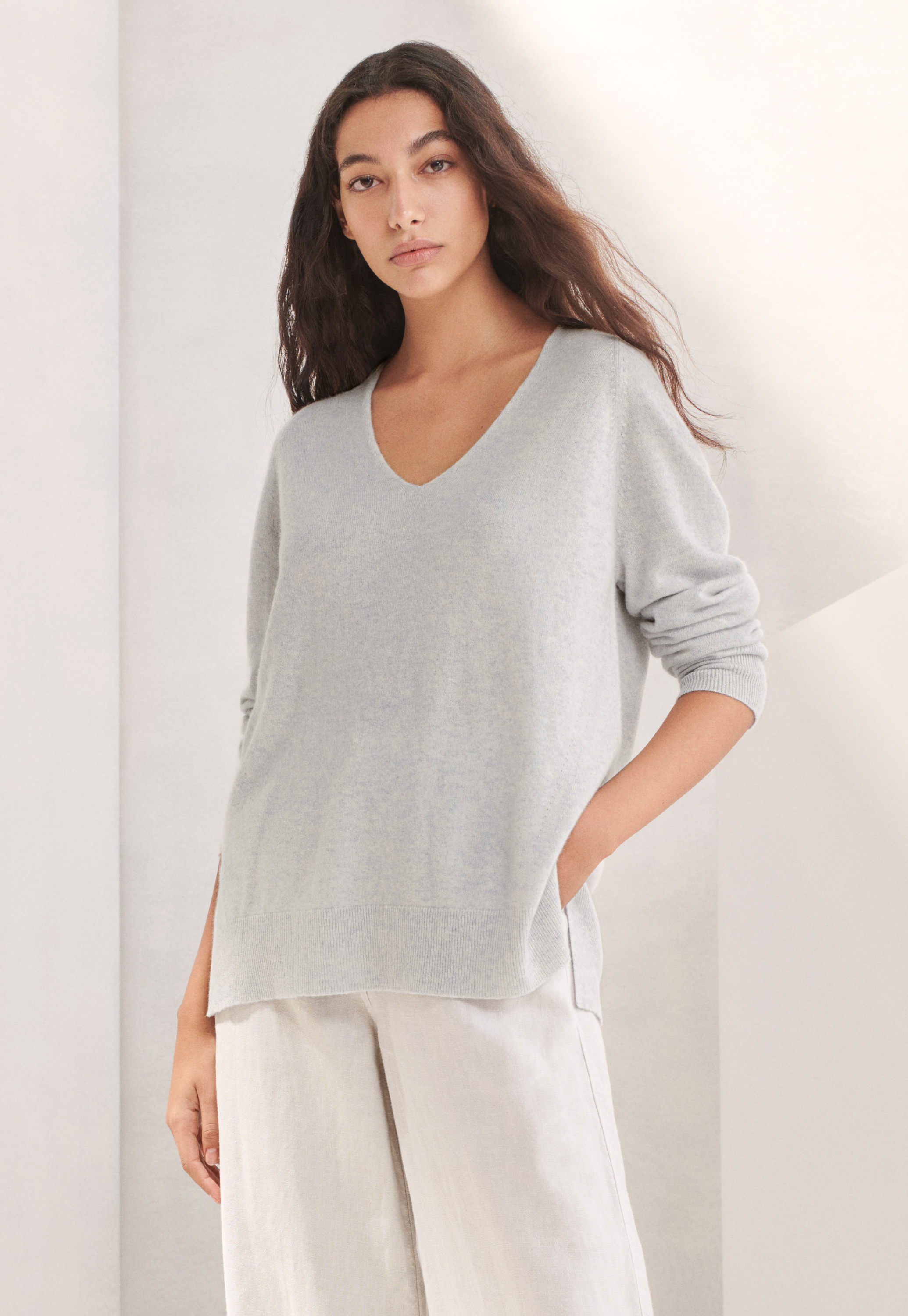 grey cashmere v neck sweater