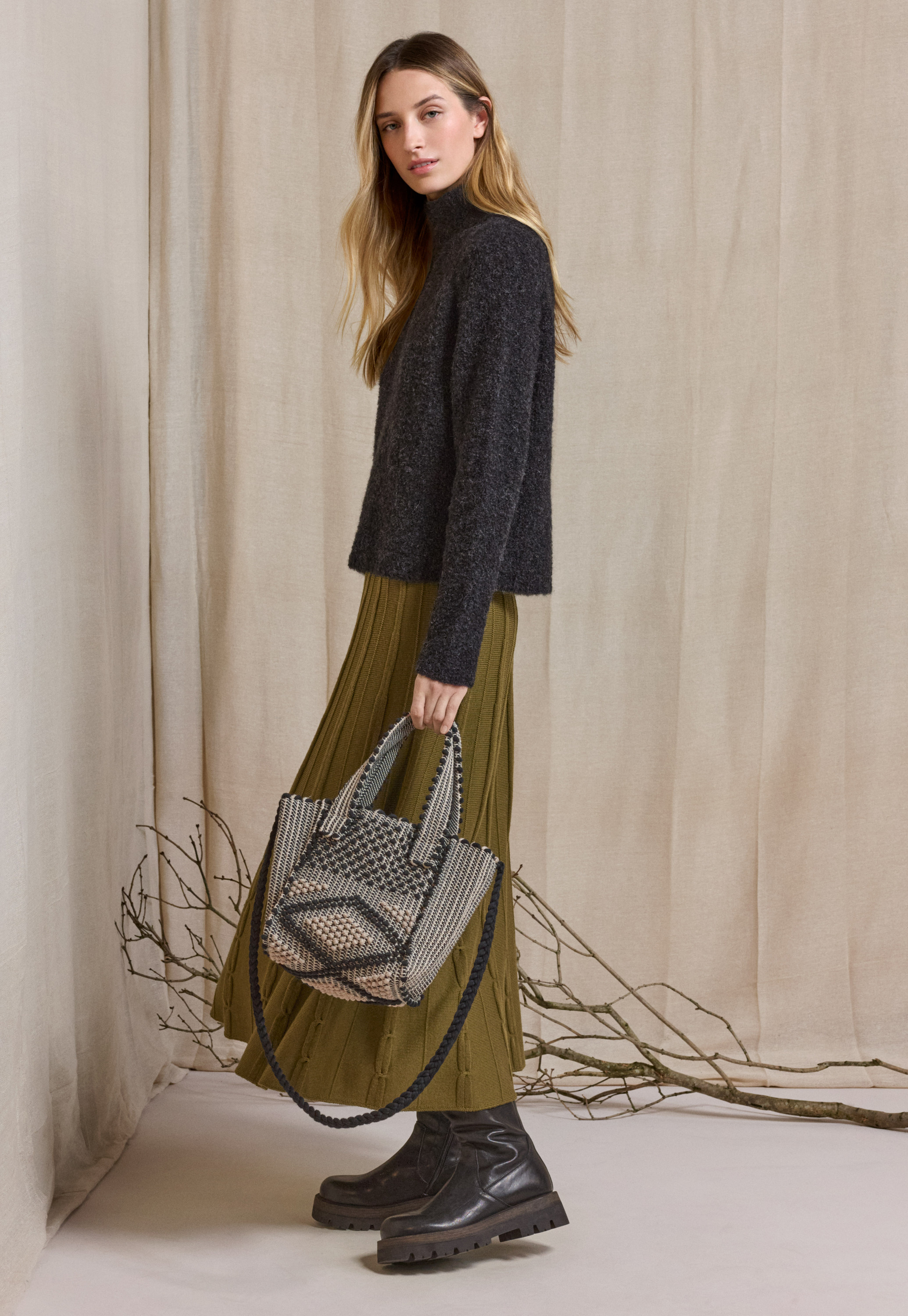 Poetry - Cotton & linen knotted bag