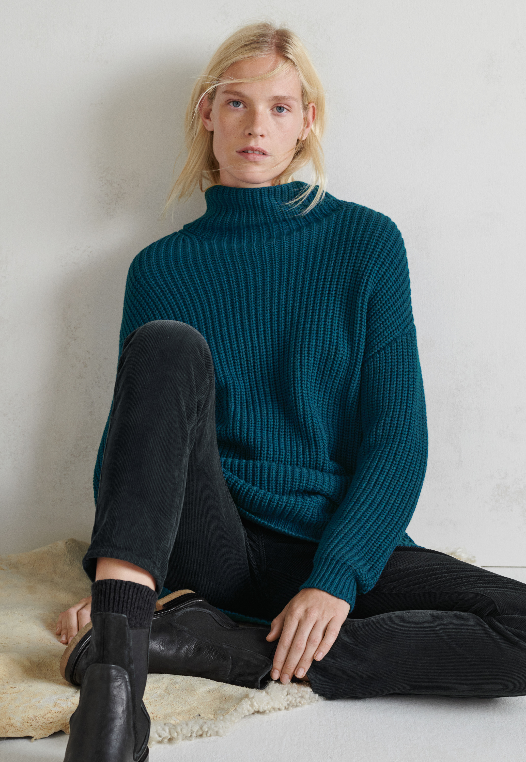 Poetry Blue Mock Neck deals Ribbed Wool Cotton Blend Oversized Sweater