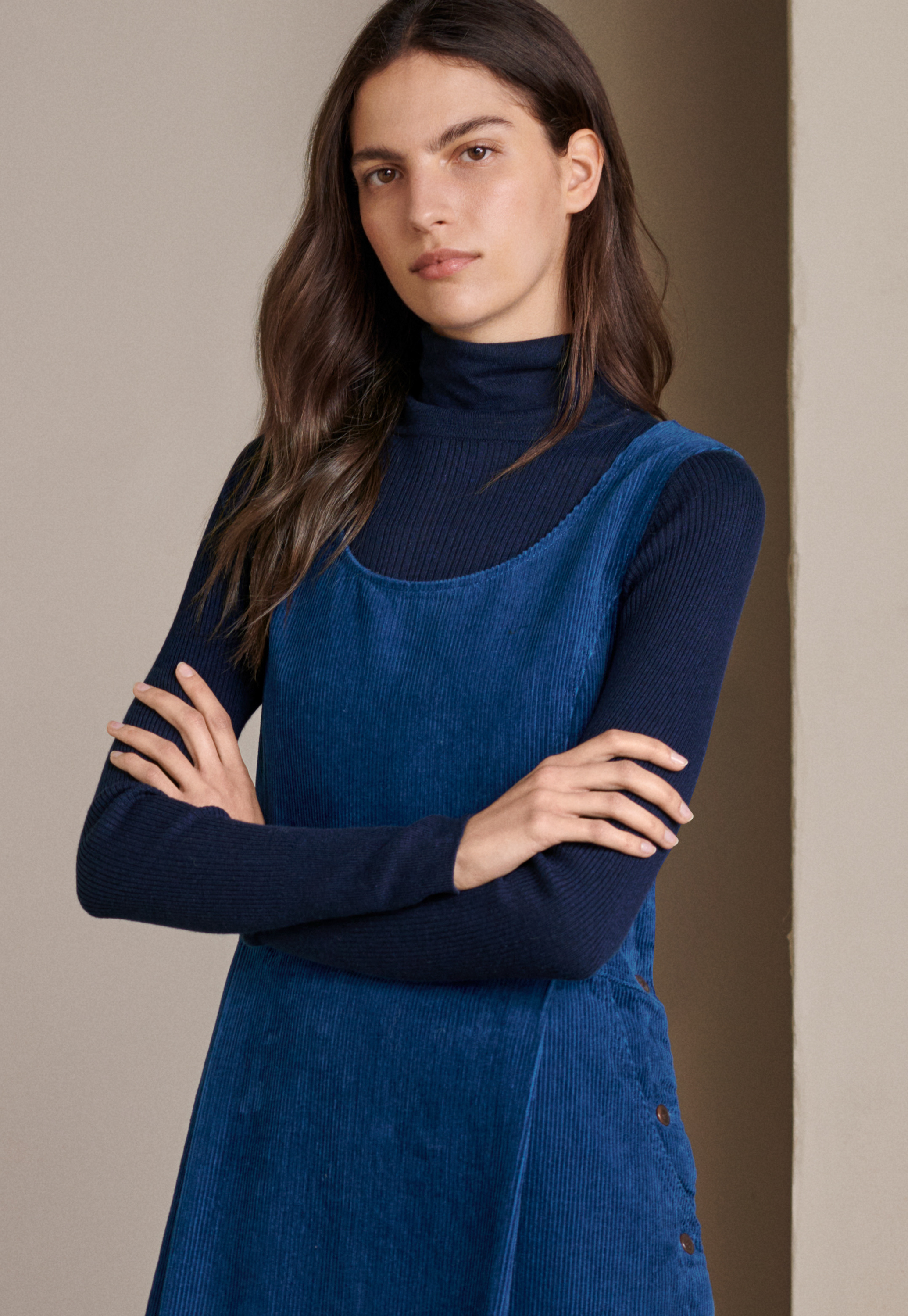 Sleeveless dress uk hotsell