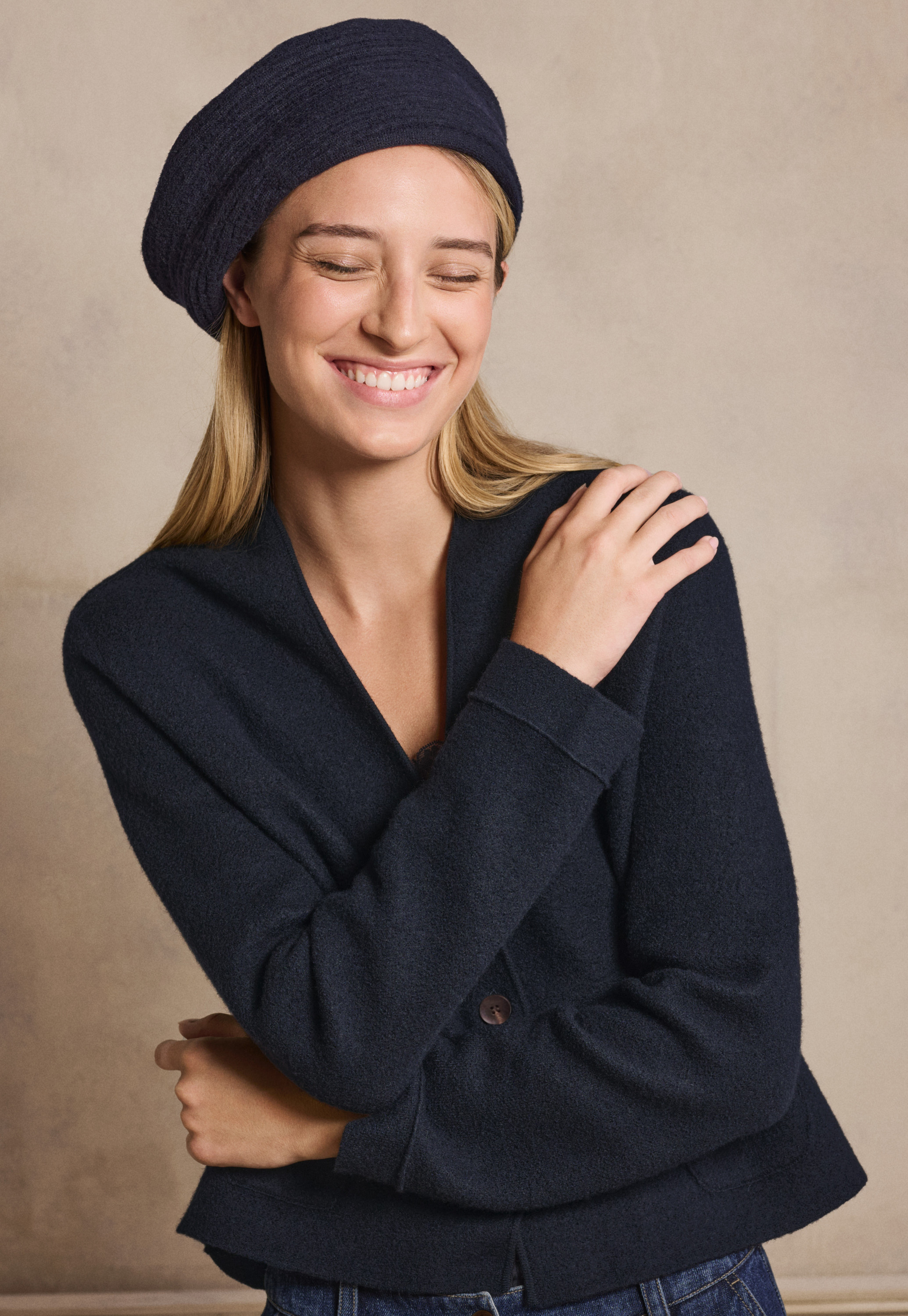 POETRY - Boiled wool knitted beret