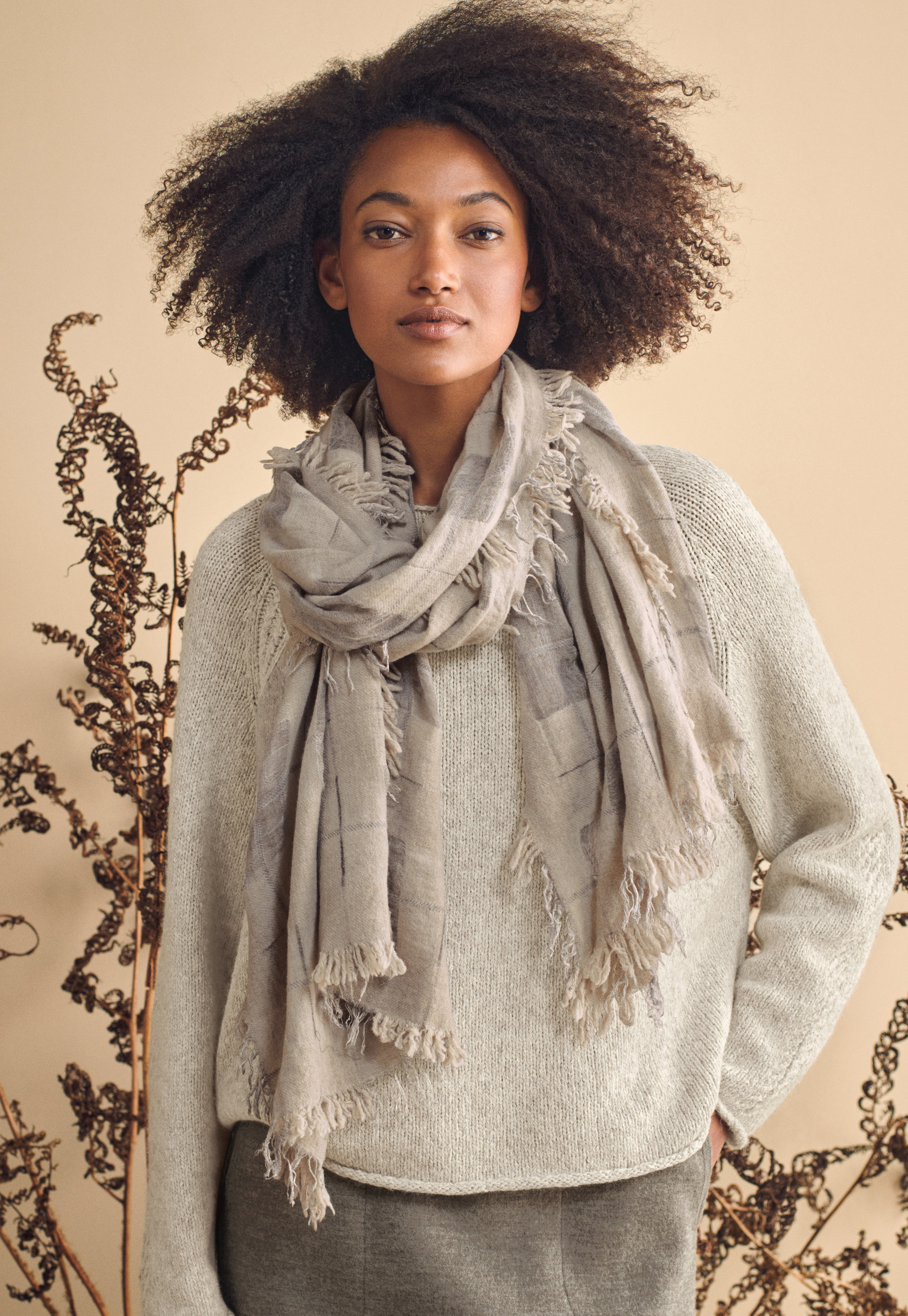 Checked wool scarf