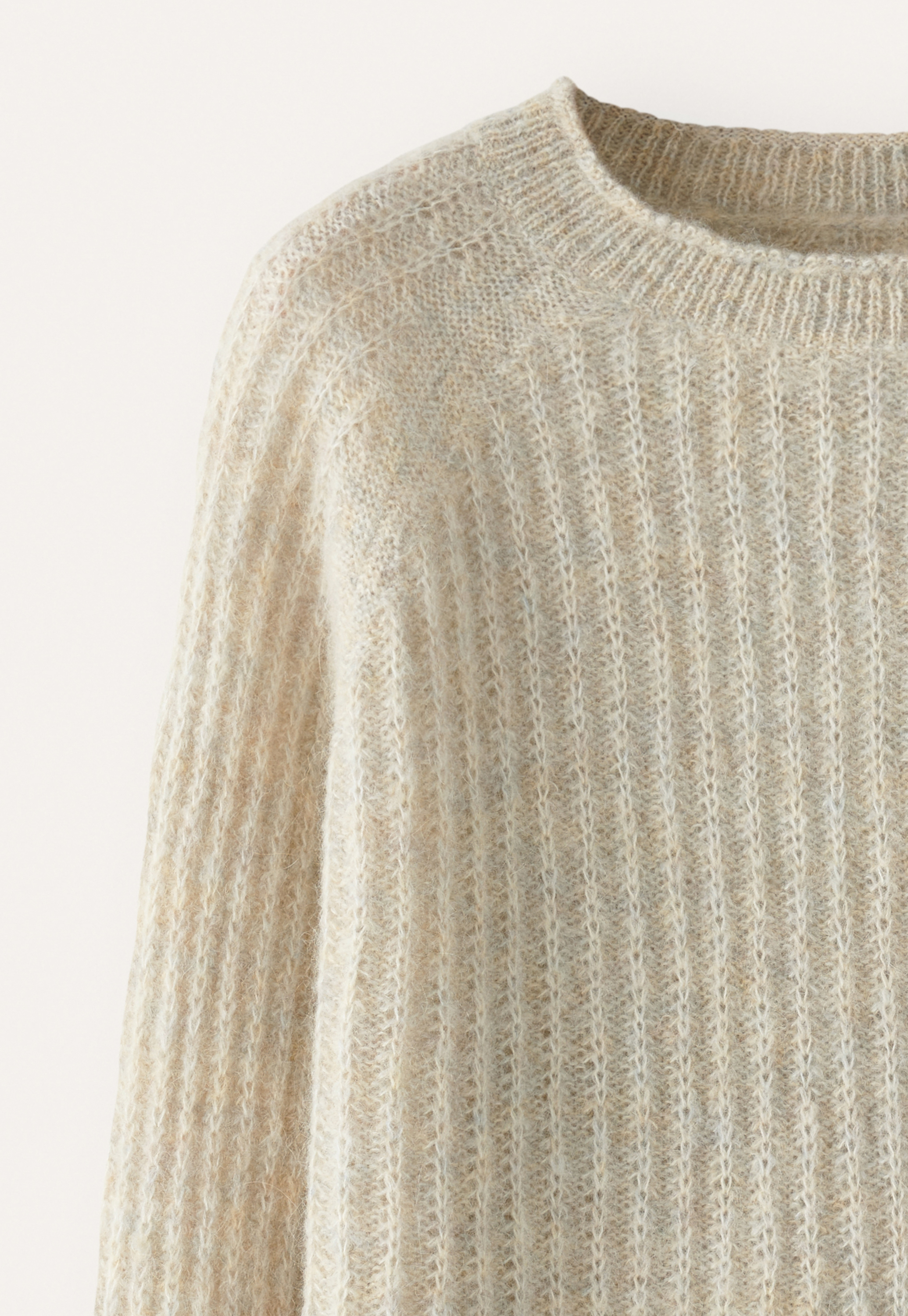 crew neck sweater.(low) Low Gauge Crew Uniqlo Lambswool Crew Neck Sweater Lambswool