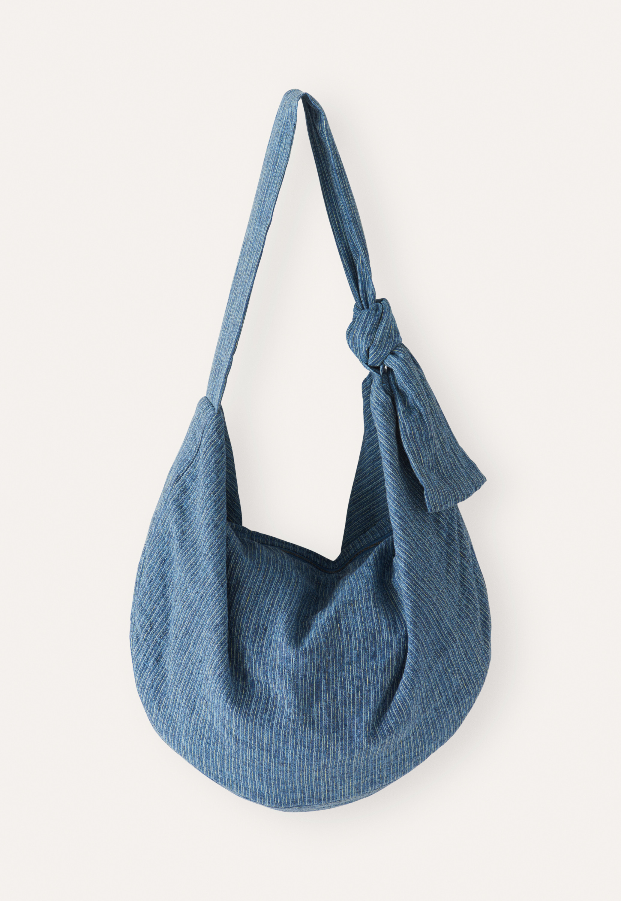 POETRY - Knotted bag