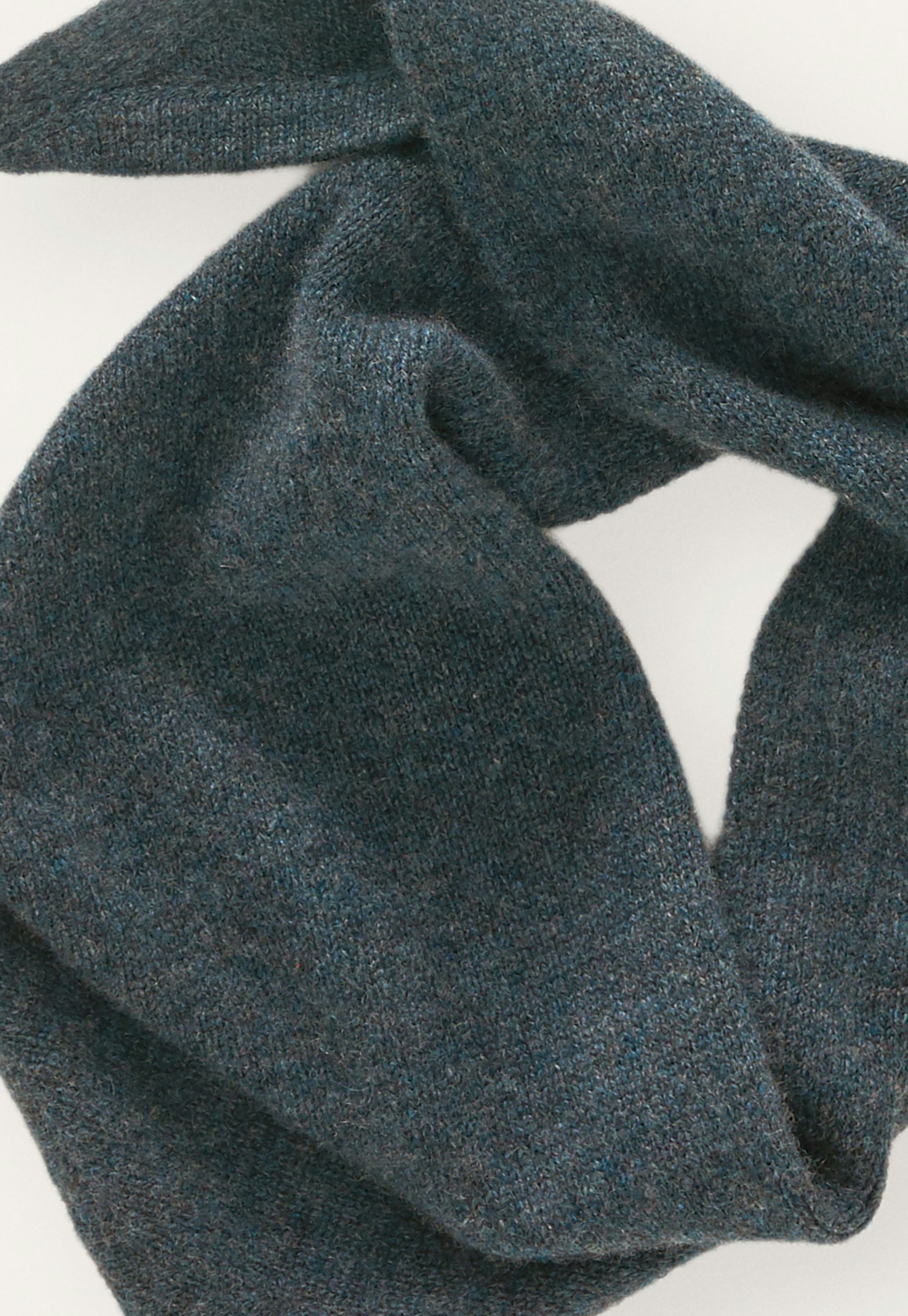Poetry Cashmere triangle scarf - Main Image