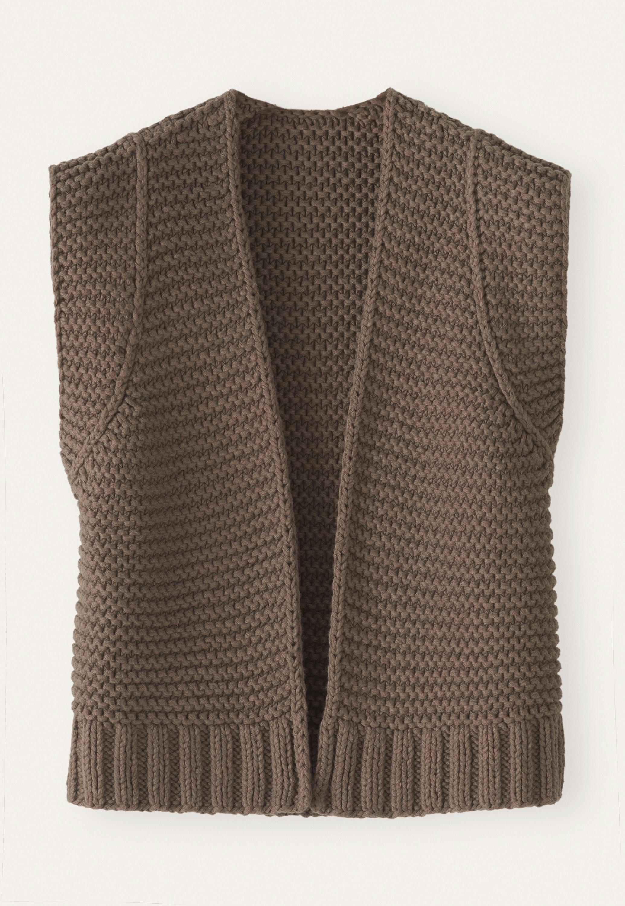 Poetry Peruvian cotton hand-knitted waistcoat